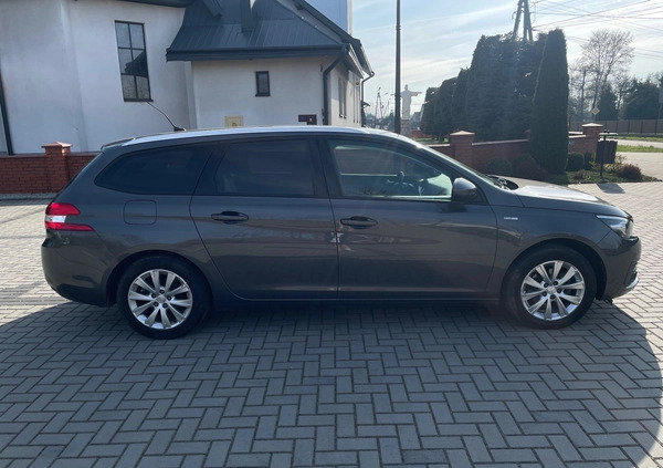 Peugeot 308 cena 41900 przebieg: 130000, rok produkcji 2018 z Grybów małe 232